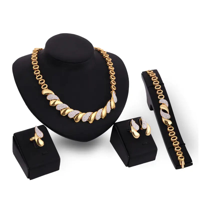 Conjunto de Joyería Nupcial India en Oro