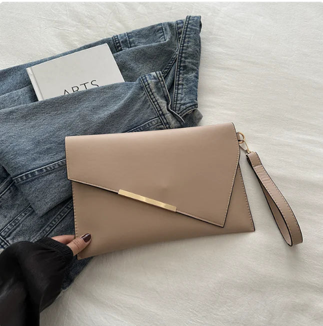 Clutch de Sobre para Mujer – Diseño Elegante y Único