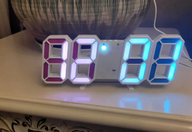 Reloj de Pared LED Simple con Alarma