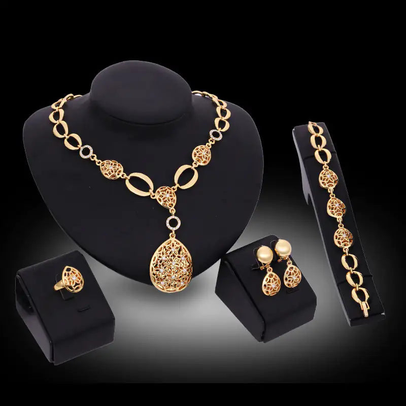 Conjunto de Joyería Nupcial India en Oro