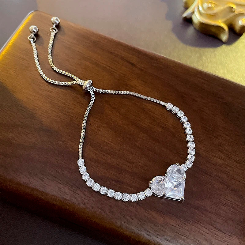 Pulsera Ajustable Love con Piedras de Zirconia de Lujo