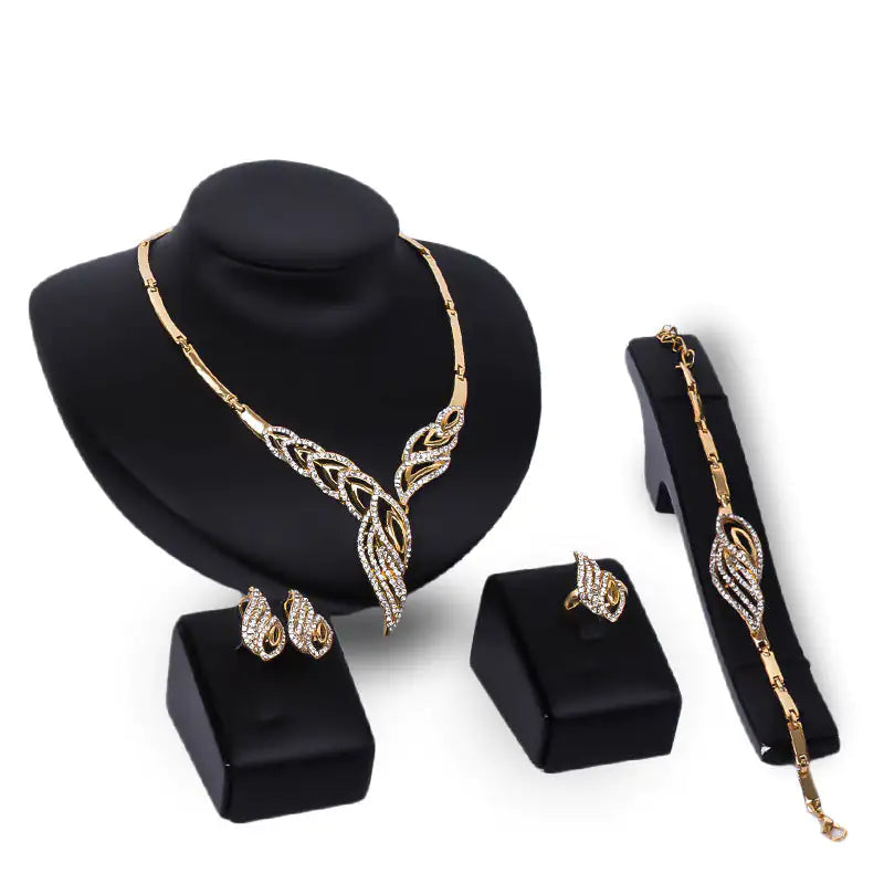 Conjunto de Joyería Nupcial India en Oro