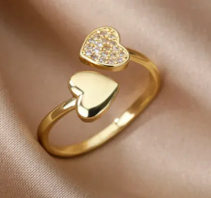 Anillo con Corazones y Circonia Ajustable Chapado en Oro de 18K