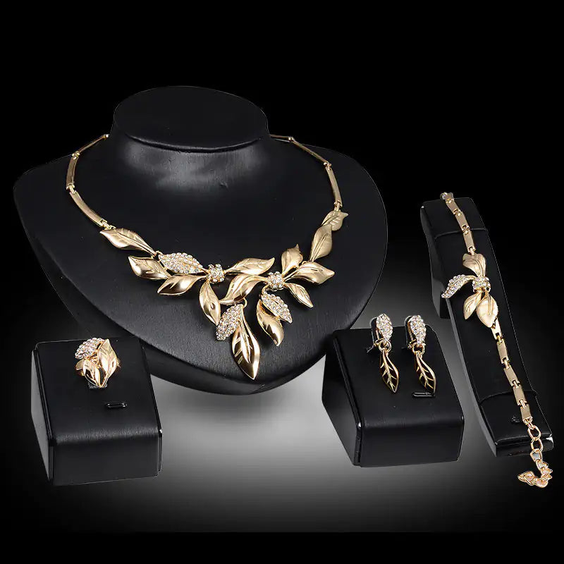 Conjunto de Joyería Nupcial India en Oro
