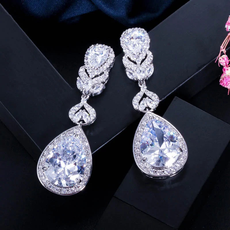 Pendientes Largos de Novia de Cristal