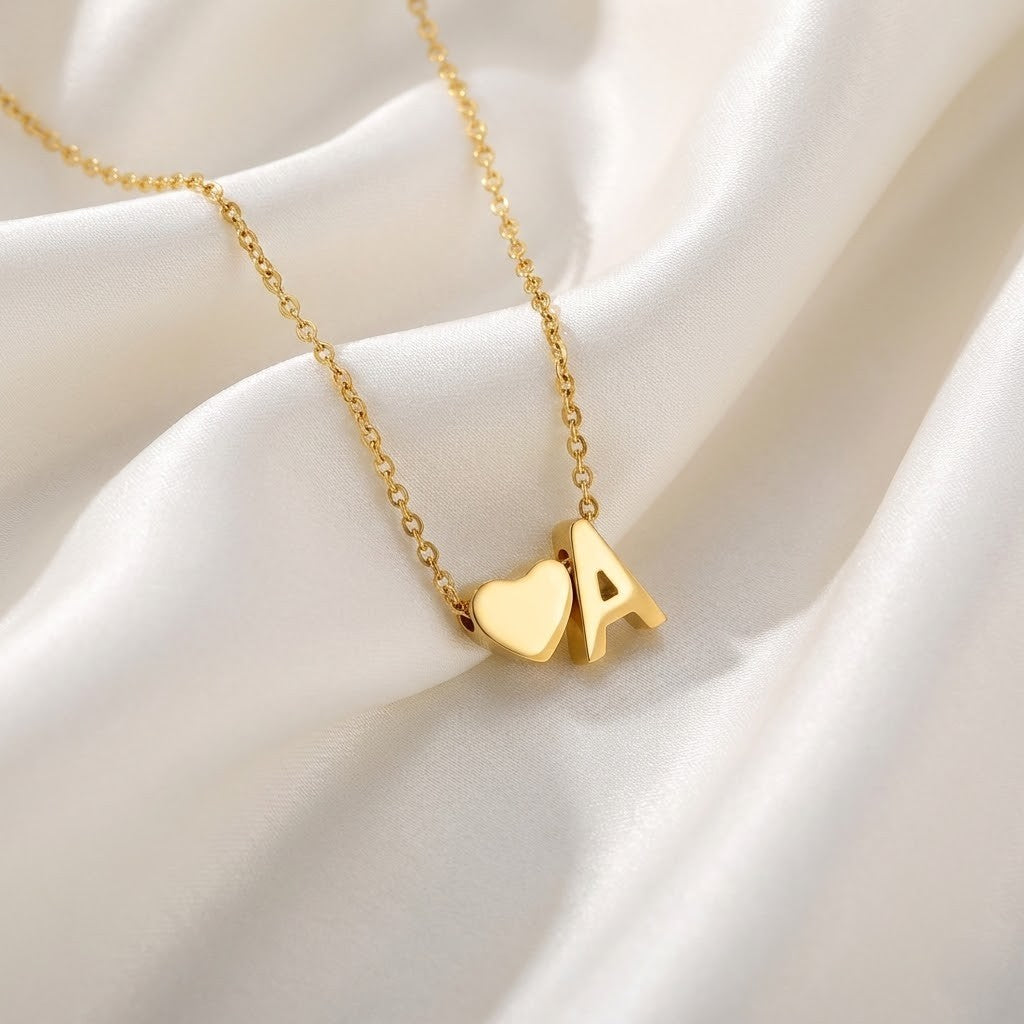 Collar Iconic Heart Initial