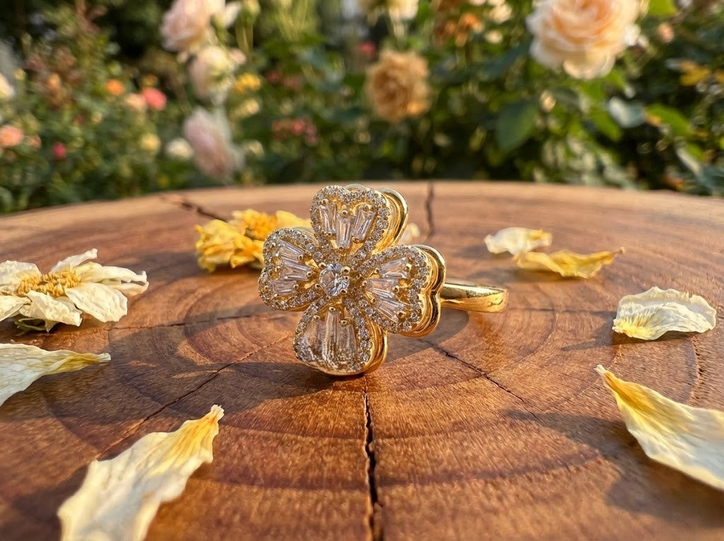 Anillo Giratorio Trébol de Cuatro Hojas