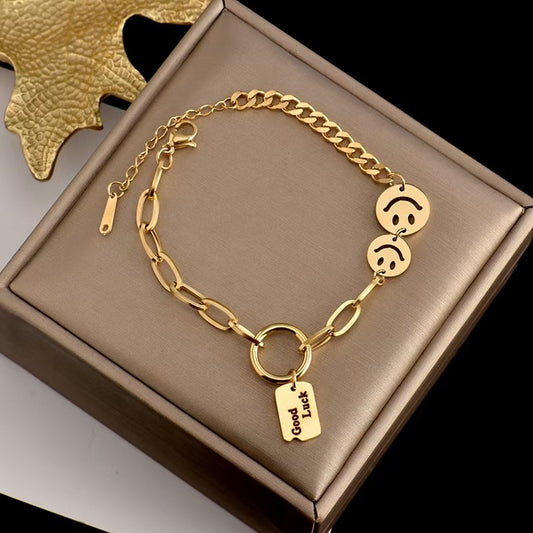 Pulsera Infinito Bañada en Oro de 18K