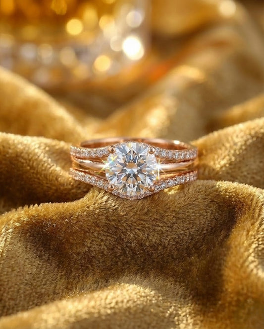 Anillo Radiant Solitaire de Oro Rosa con Zircon