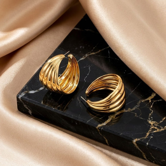 Aros de Estilo Hamaca Bañados en Oro de 18K