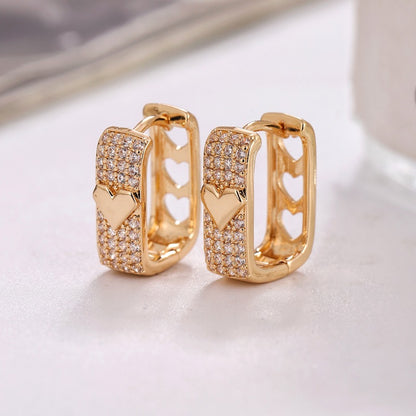 Aretes de Corazón con Circonitas y Baño de Oro 18K