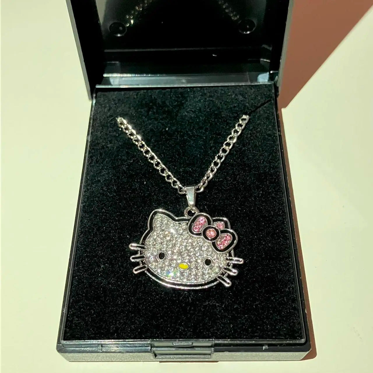 Collar Kitty Kawaii con Lazo Rosa y Diamanté