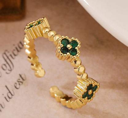 Anillo de Trébol de Cuatro Hojas con Cristal - Talla US 8 (Uno)