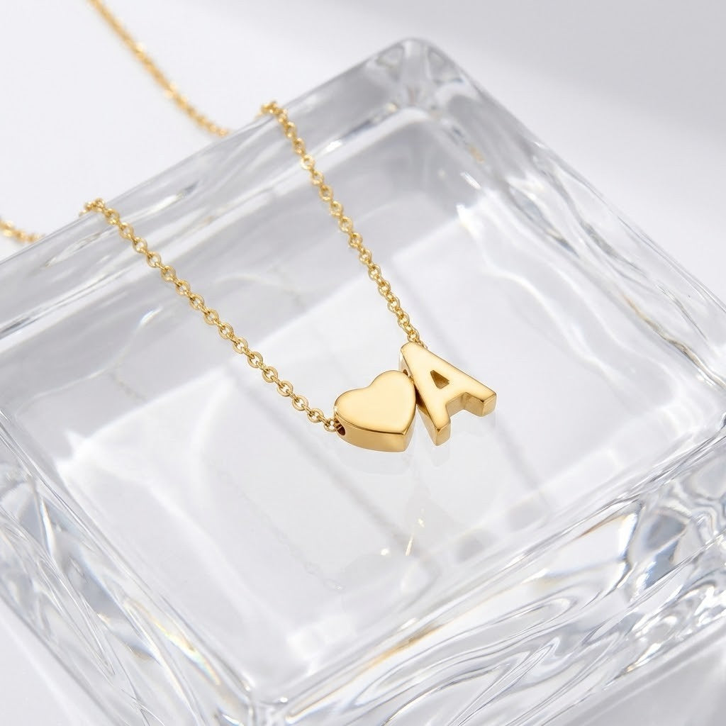 Collar Iconic Heart Initial