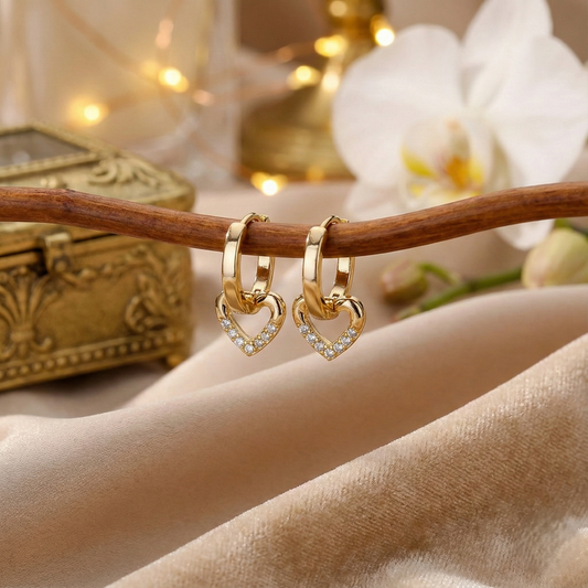 Aretes de Corazón Colgante con Baño de Oro 18K